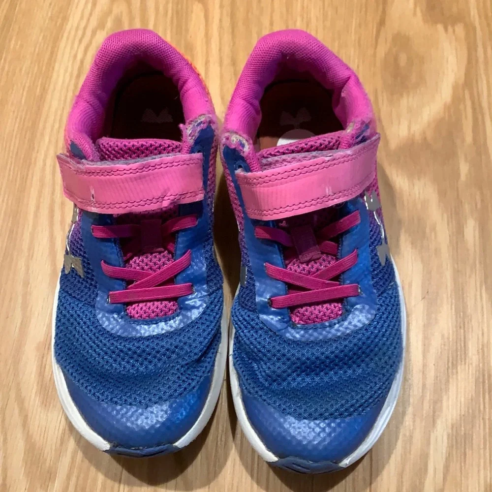 Under Armour Sneakers